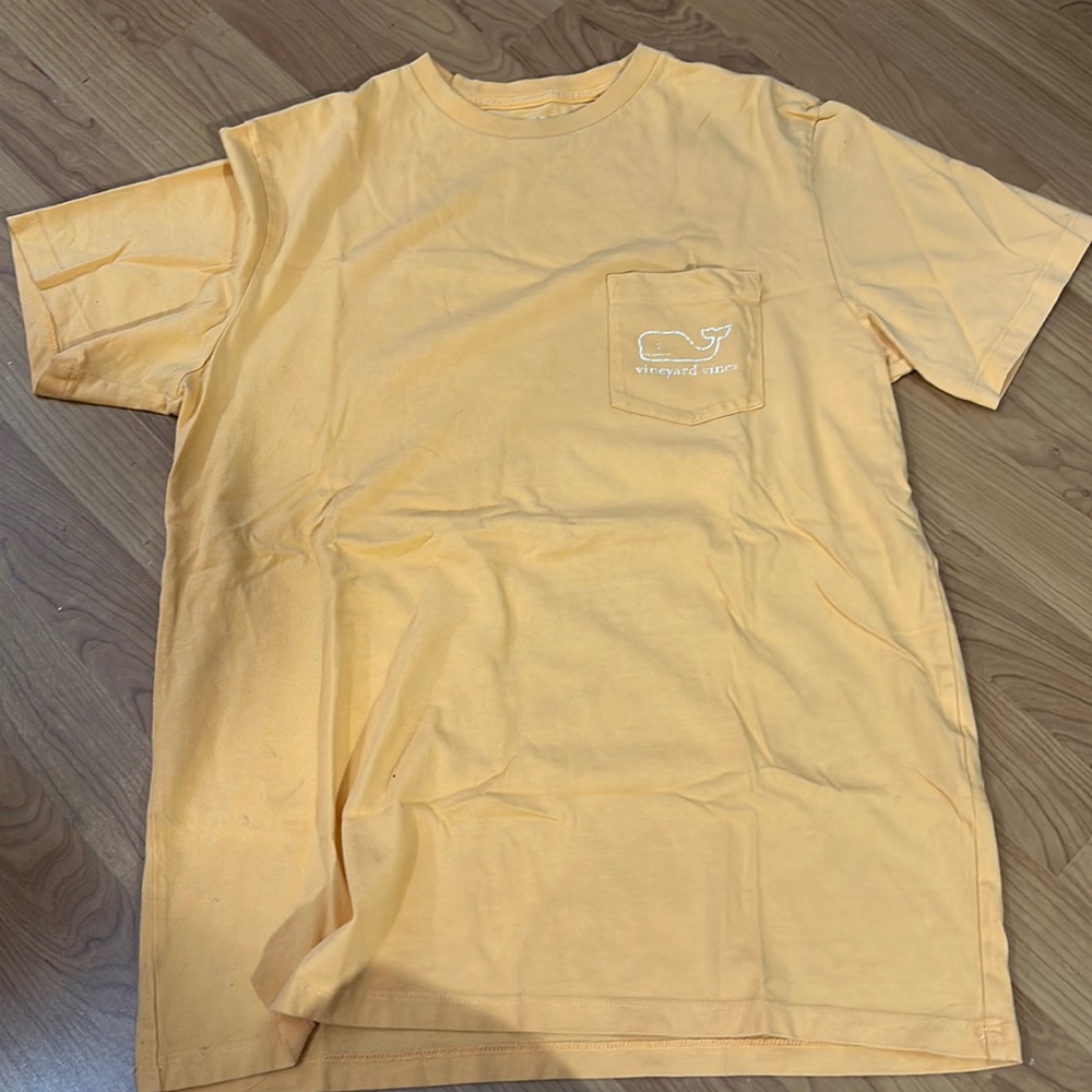 Vineyard vines shirt
